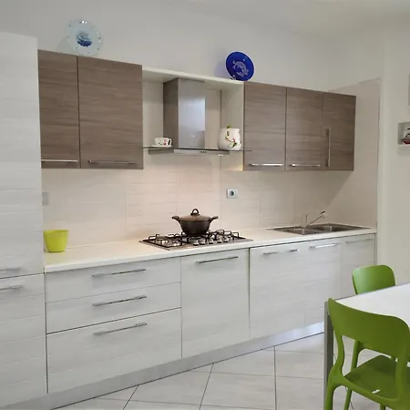 Casa Rosa 51 Holiday home Stresa